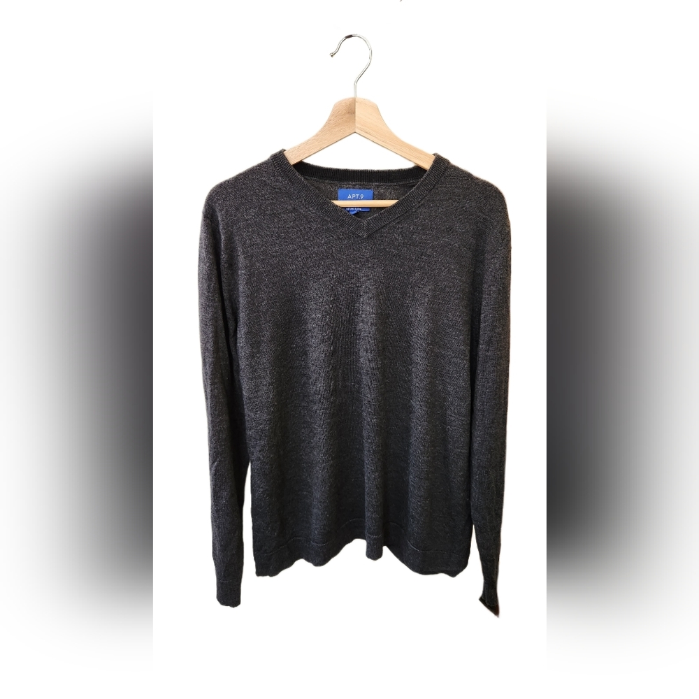 Very Lightly Used Slim Fit Men's Sweater